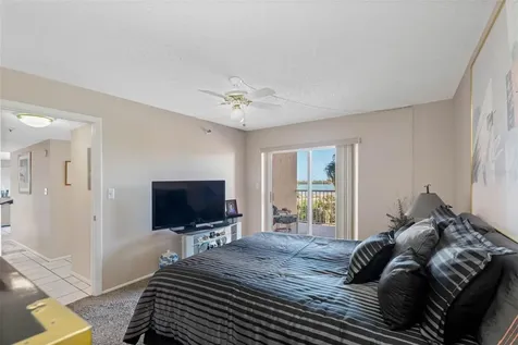 7430 Sunshine Skyway Lane S St Petersburg FL 33711