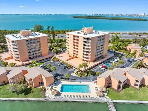 7430 Sunshine Skyway Lane S St Petersburg FL 33711