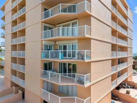 7430 Sunshine Skyway Lane S St Petersburg FL 33711