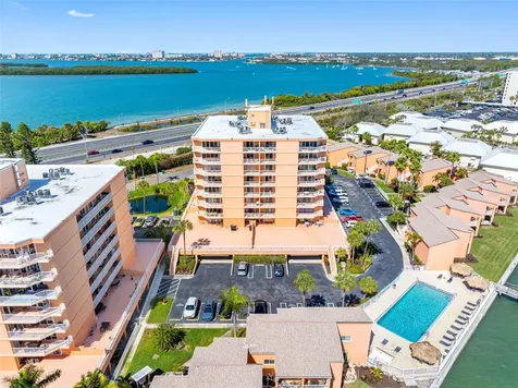 7430 Sunshine Skyway Lane S St Petersburg FL 33711