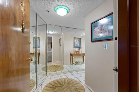 7430 Sunshine Skyway Lane S St Petersburg FL 33711