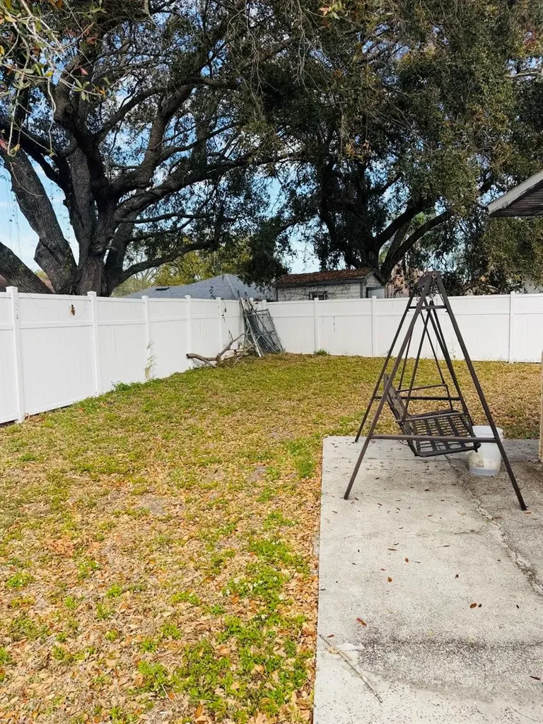 2910 Vienna Lane Kissimmee FL 34744