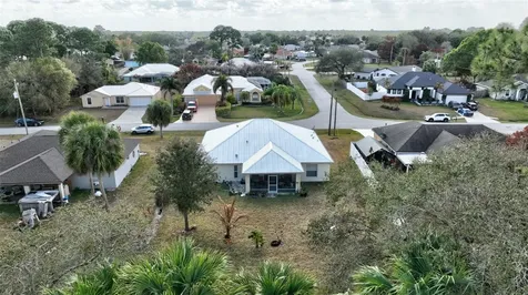 1589 SW Fortune Road Port St Lucie FL 34953