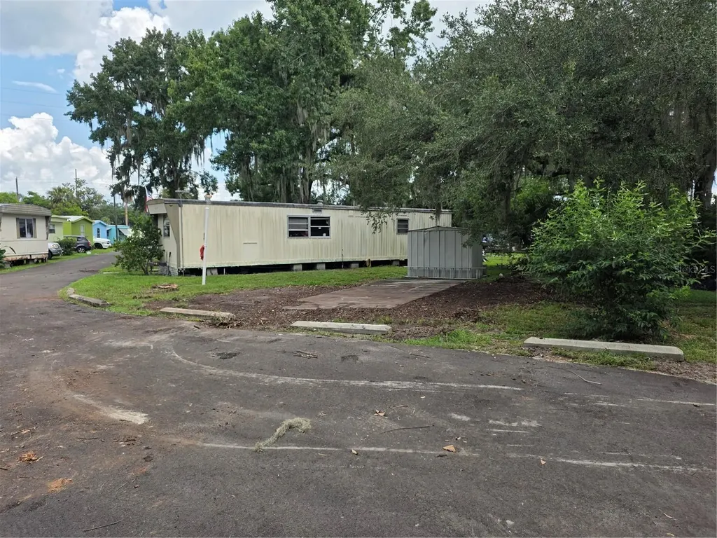 10446 County Road 44 Leesburg FL 34788