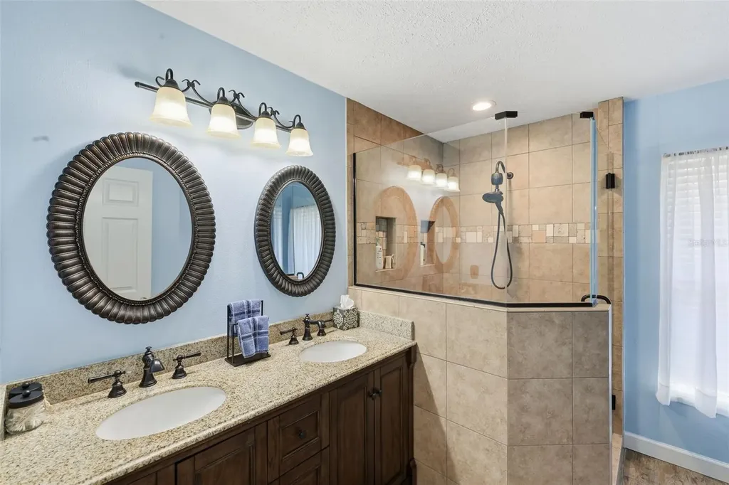 952 N Savary Avenue Inverness FL 34453