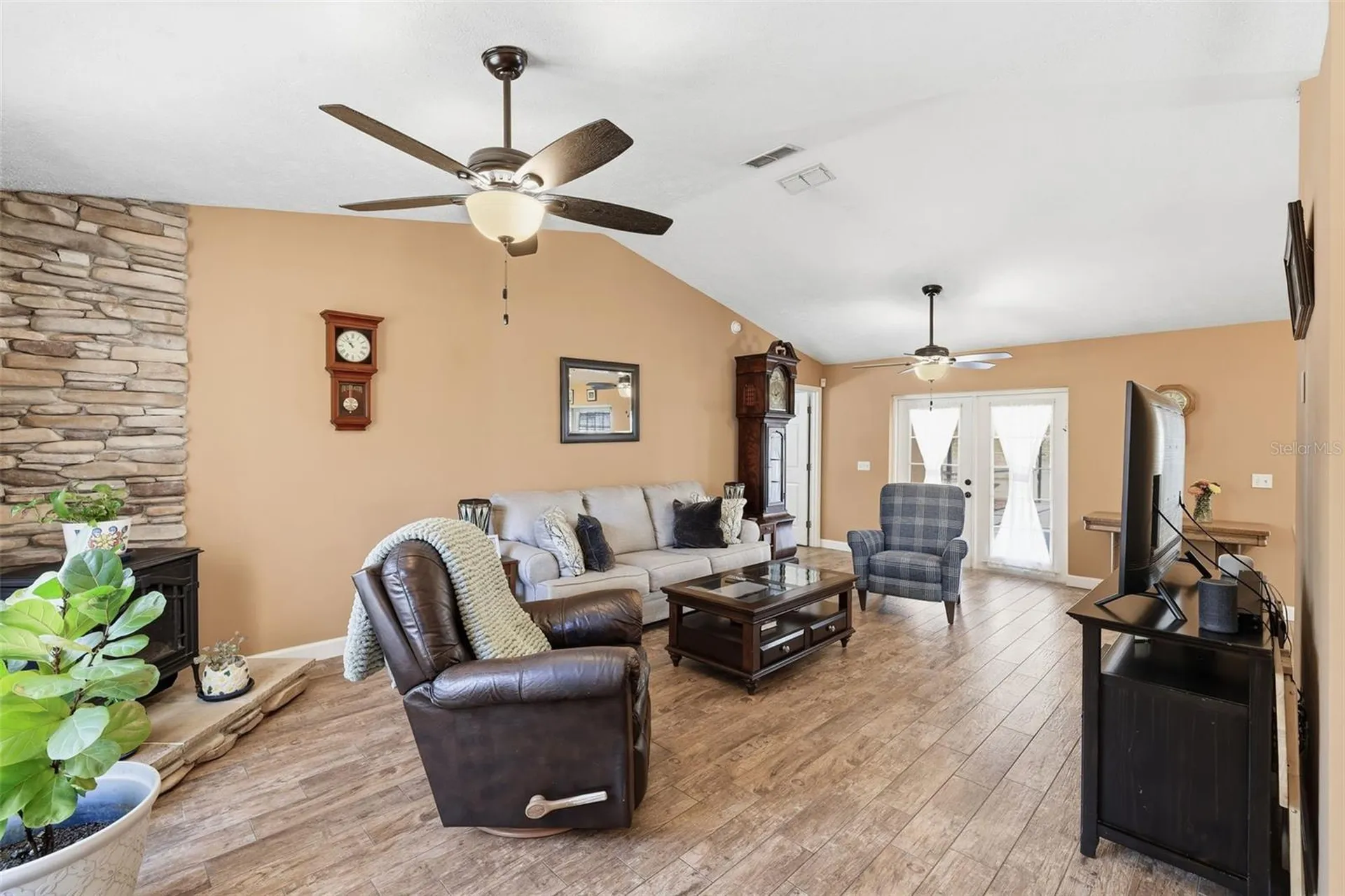 952 N Savary Avenue Inverness FL 34453