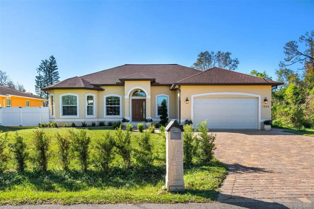 1900 Colleen Street Sarasota FL 34231