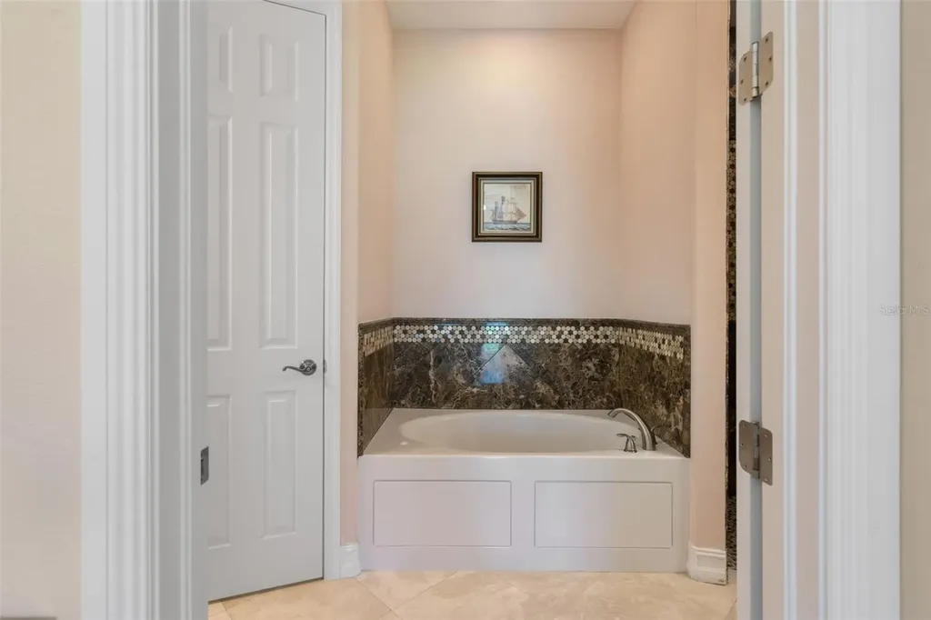 1900 Colleen Street Sarasota FL 34231