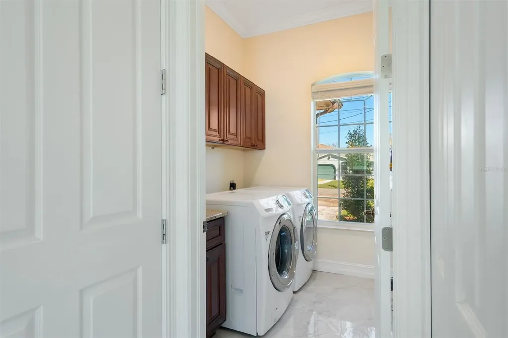 1900 Colleen Street Sarasota FL 34231