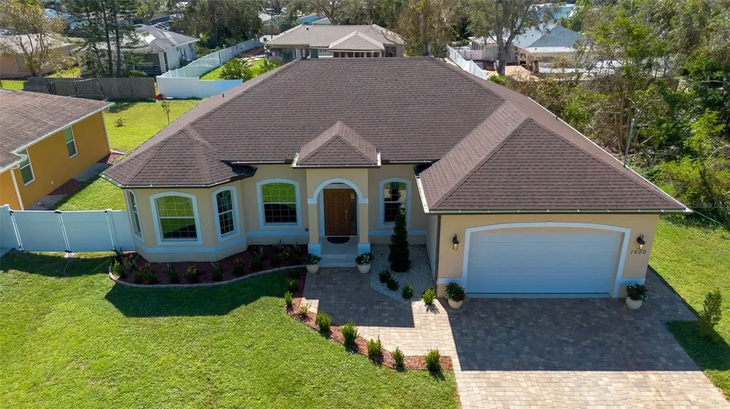 1900 Colleen Street Sarasota FL 34231