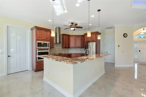 1900 Colleen Street Sarasota FL 34231