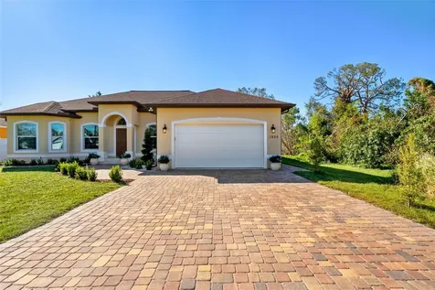 1900 Colleen Street Sarasota FL 34231