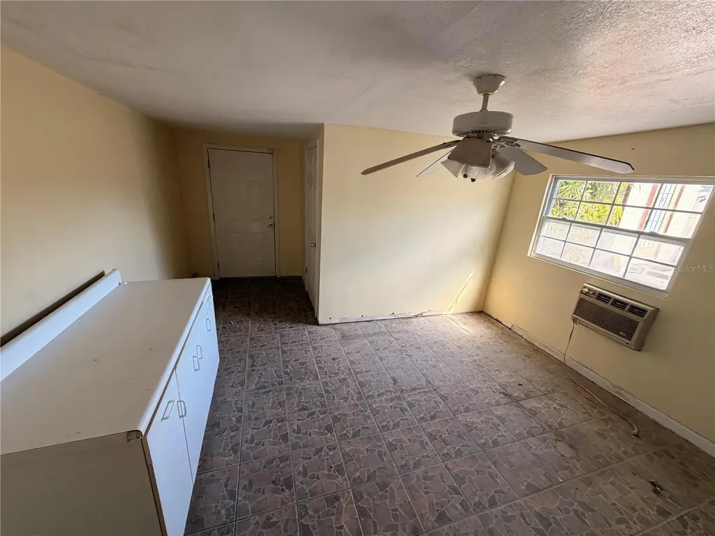 10213 Explorer Court Tampa FL 33615