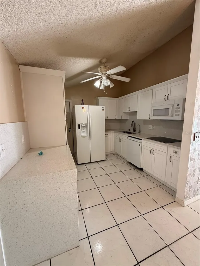 10213 Explorer Court Tampa FL 33615
