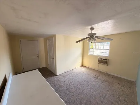 10213 Explorer Court Tampa FL 33615