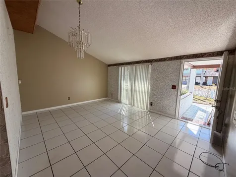 10213 Explorer Court Tampa FL 33615