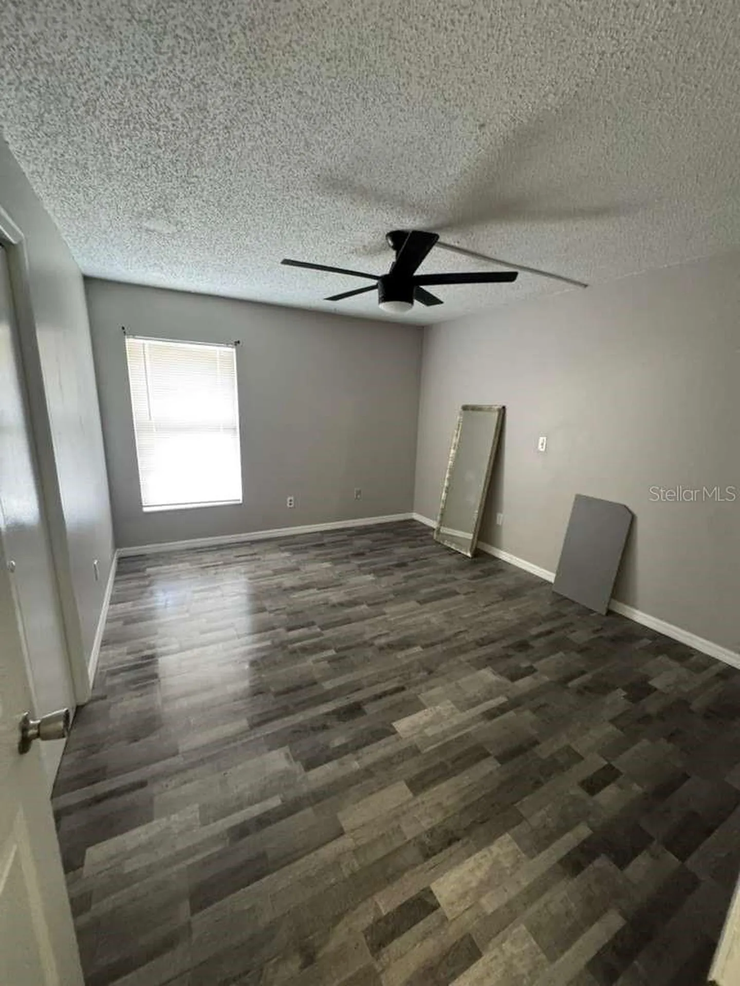 911 Oak Ridge Orlando FL 32809
