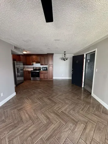 911 Oak Ridge Orlando FL 32809