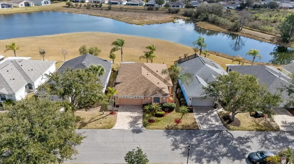 10824 Collar Drive San Antonio FL 33576