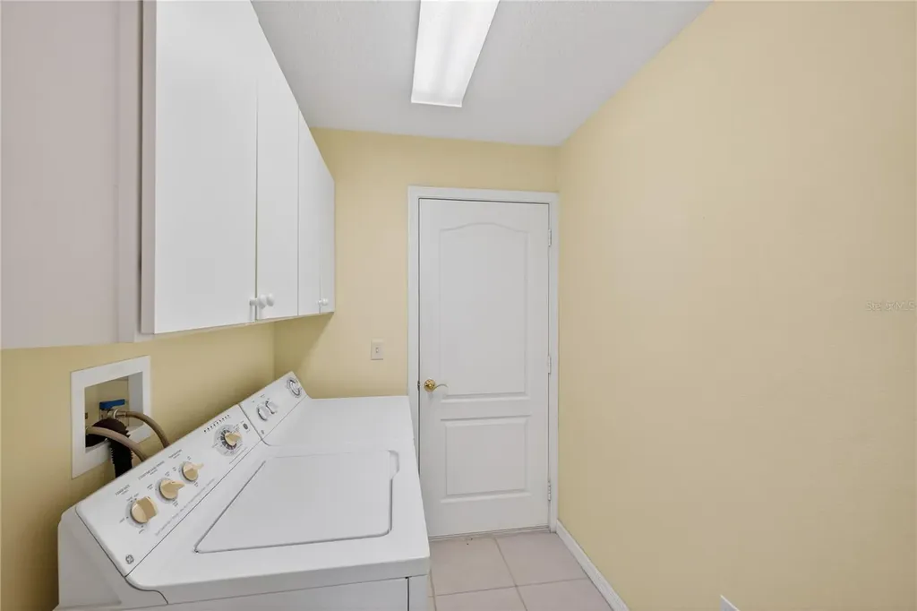 10824 Collar Drive San Antonio FL 33576
