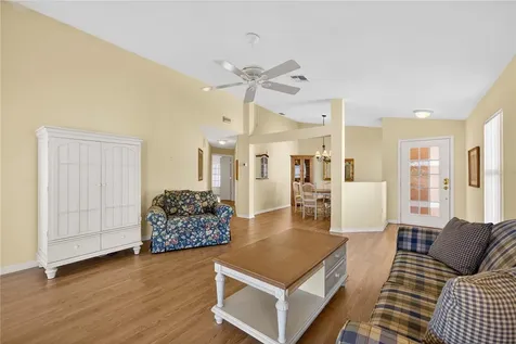 10824 Collar Drive San Antonio FL 33576