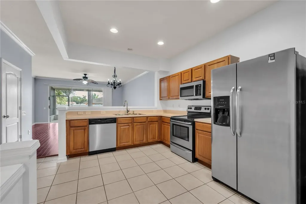 6607 Shining Sun Court Tampa FL 33634