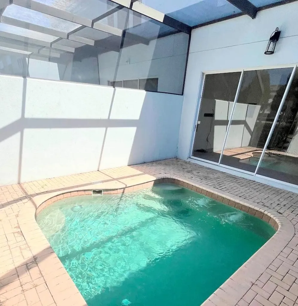 2534 Maneshaw Lane Kissimmee FL 34747