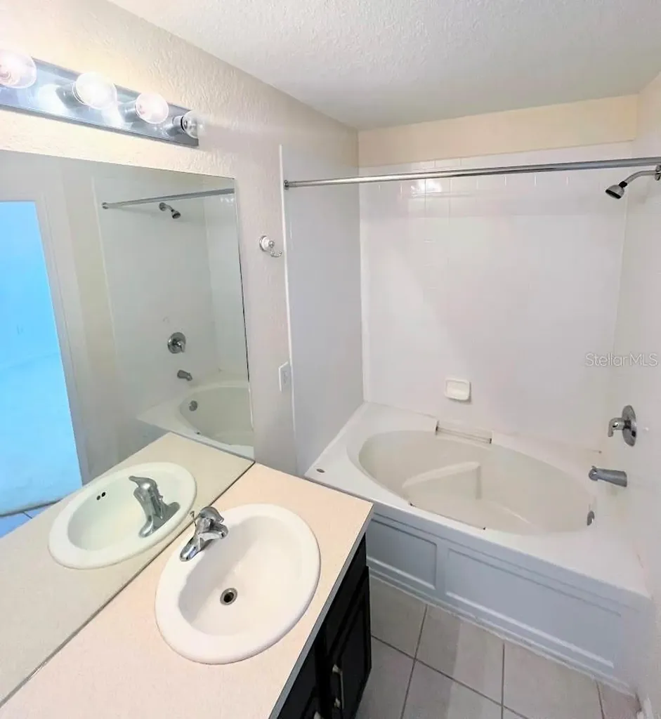 2534 Maneshaw Lane Kissimmee FL 34747