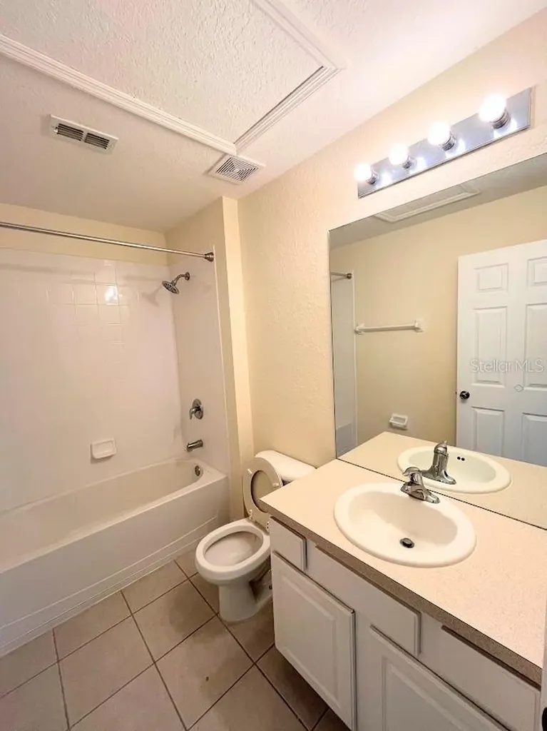 2534 Maneshaw Lane Kissimmee FL 34747