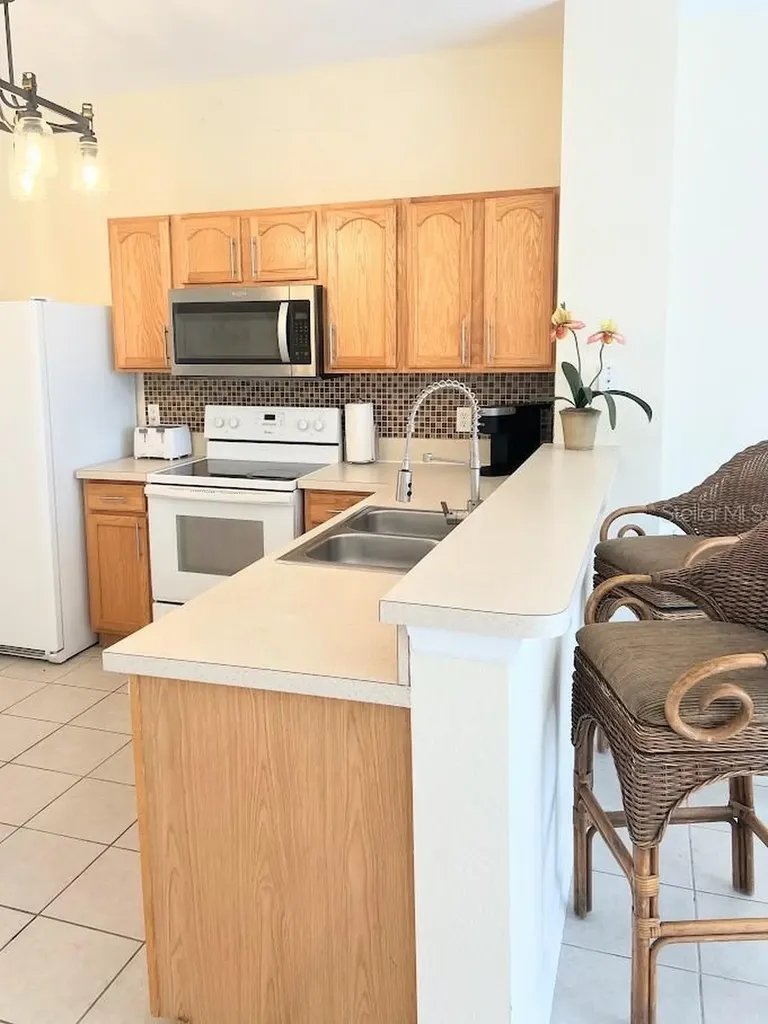 2534 Maneshaw Lane Kissimmee FL 34747
