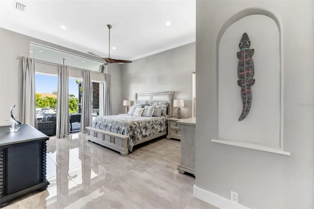 1307 Alhambra Drive Apollo Beach FL 33572