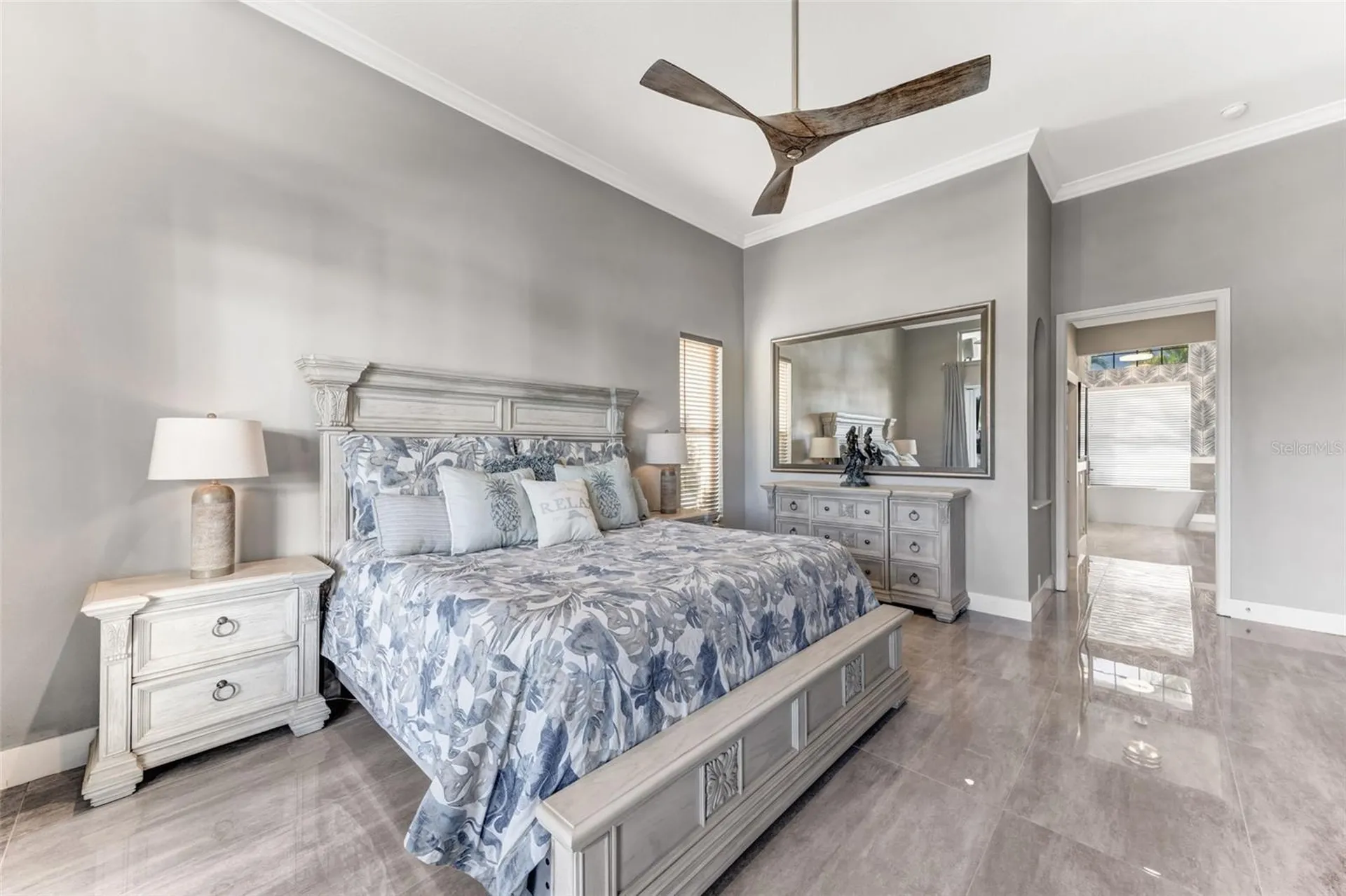 1307 Alhambra Drive Apollo Beach FL 33572
