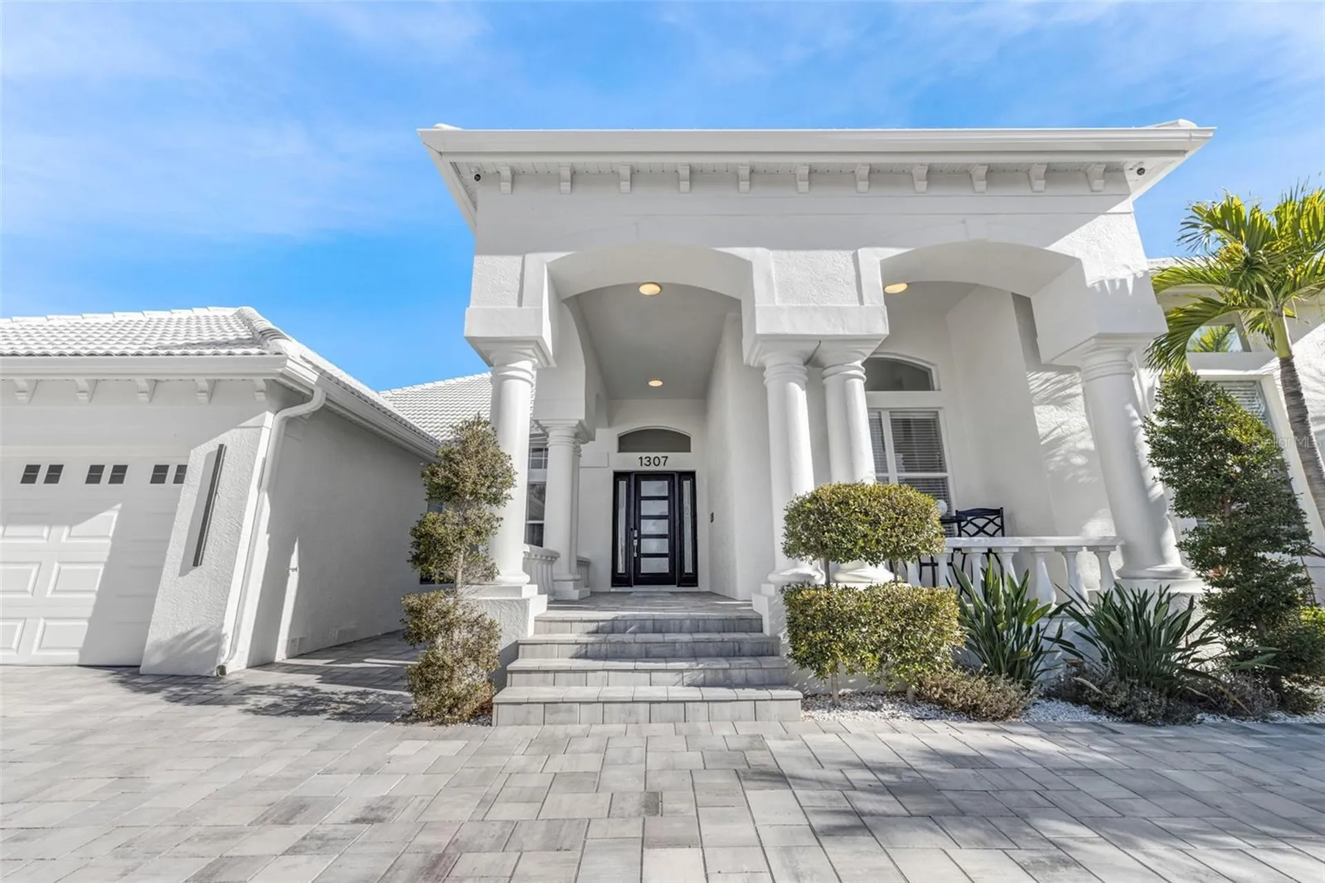 1307 Alhambra Drive Apollo Beach FL 33572
