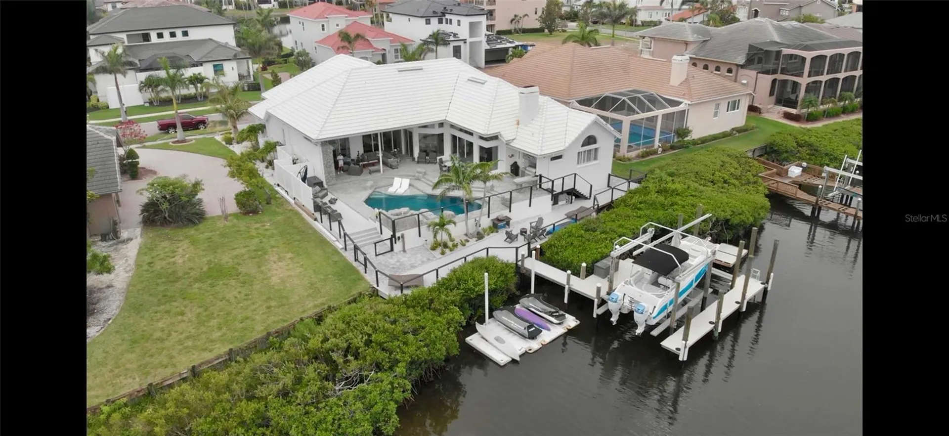 1307 Alhambra Drive Apollo Beach FL 33572
