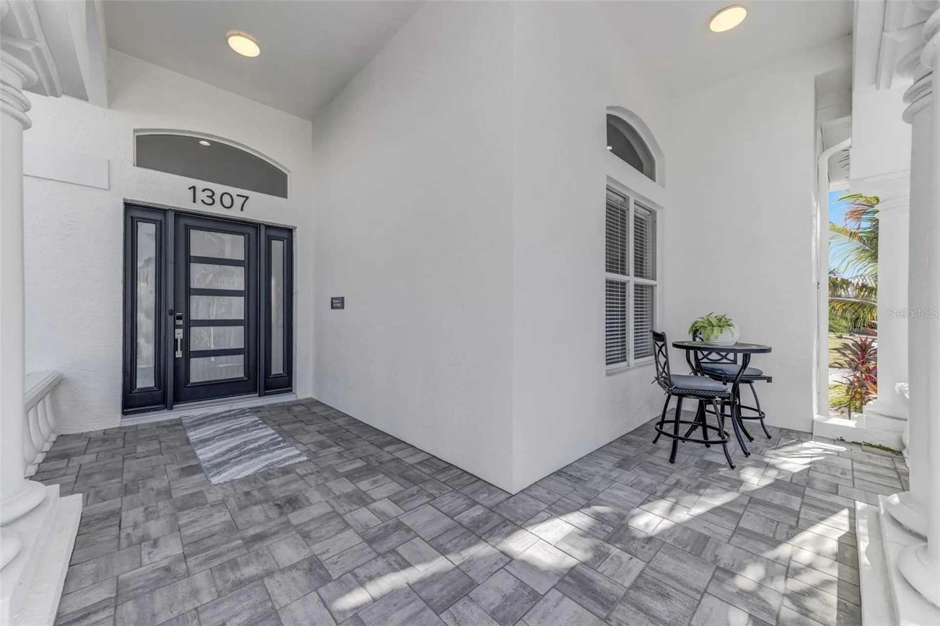 1307 Alhambra Drive Apollo Beach FL 33572