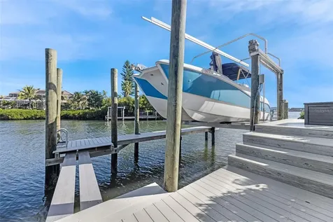 1307 Alhambra Drive Apollo Beach FL 33572