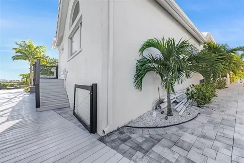 1307 Alhambra Drive Apollo Beach FL 33572