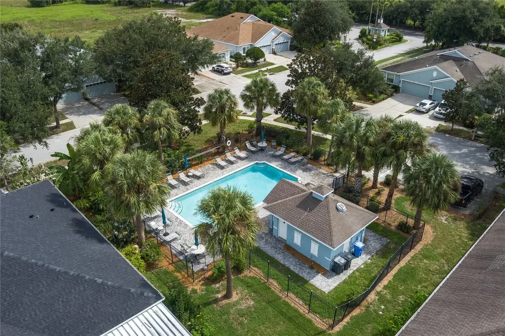 7409 Surrey Wood Lane Apollo Beach FL 33572