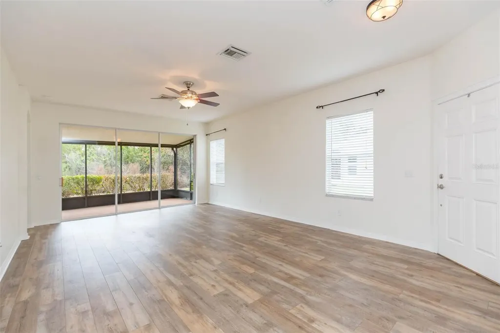 7409 Surrey Wood Lane Apollo Beach FL 33572
