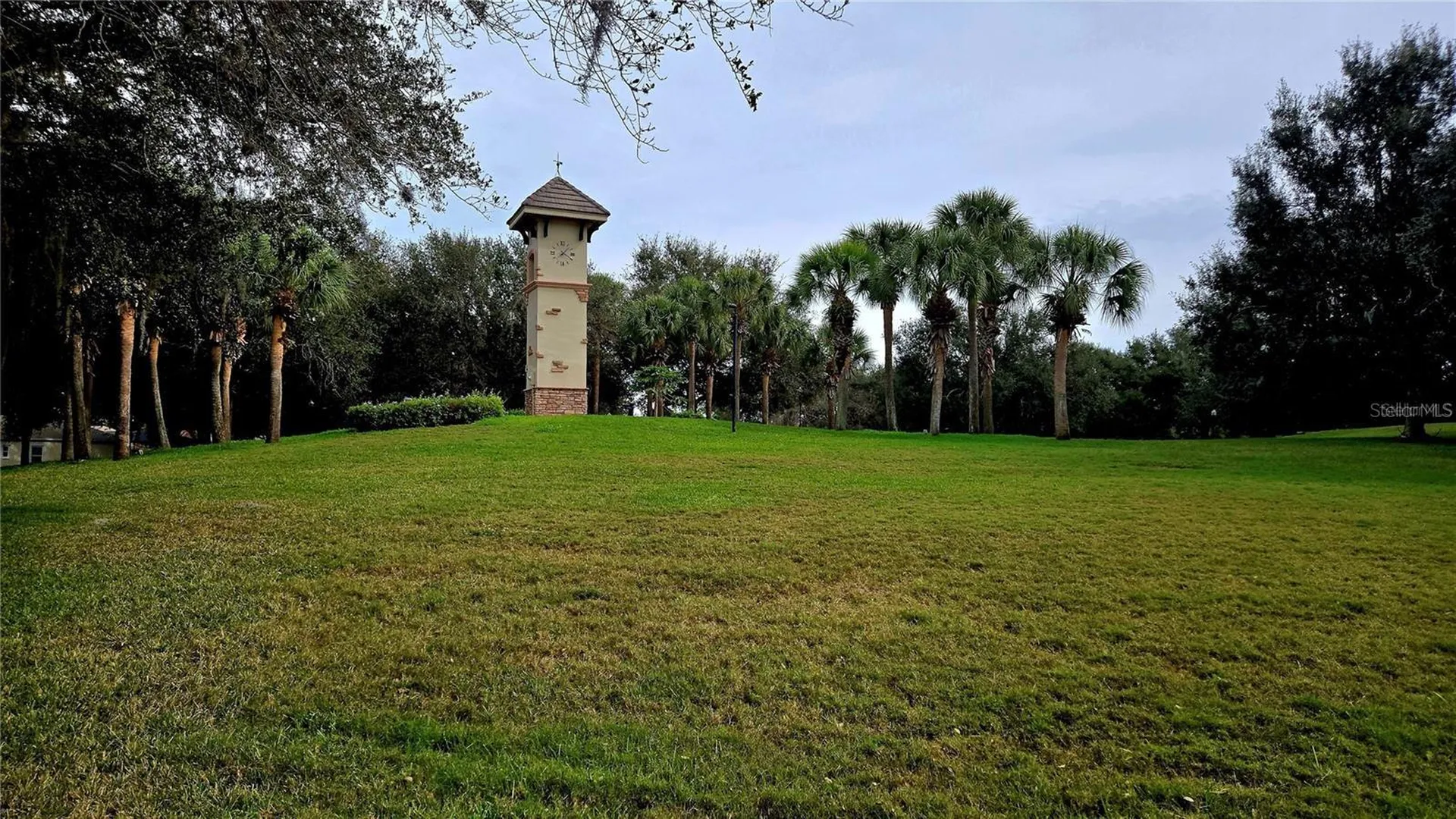 7409 Surrey Wood Lane Apollo Beach FL 33572