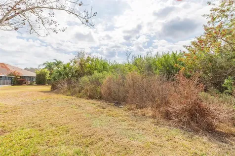 7409 Surrey Wood Lane Apollo Beach FL 33572