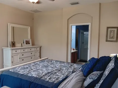7409 Surrey Wood Lane Apollo Beach FL 33572