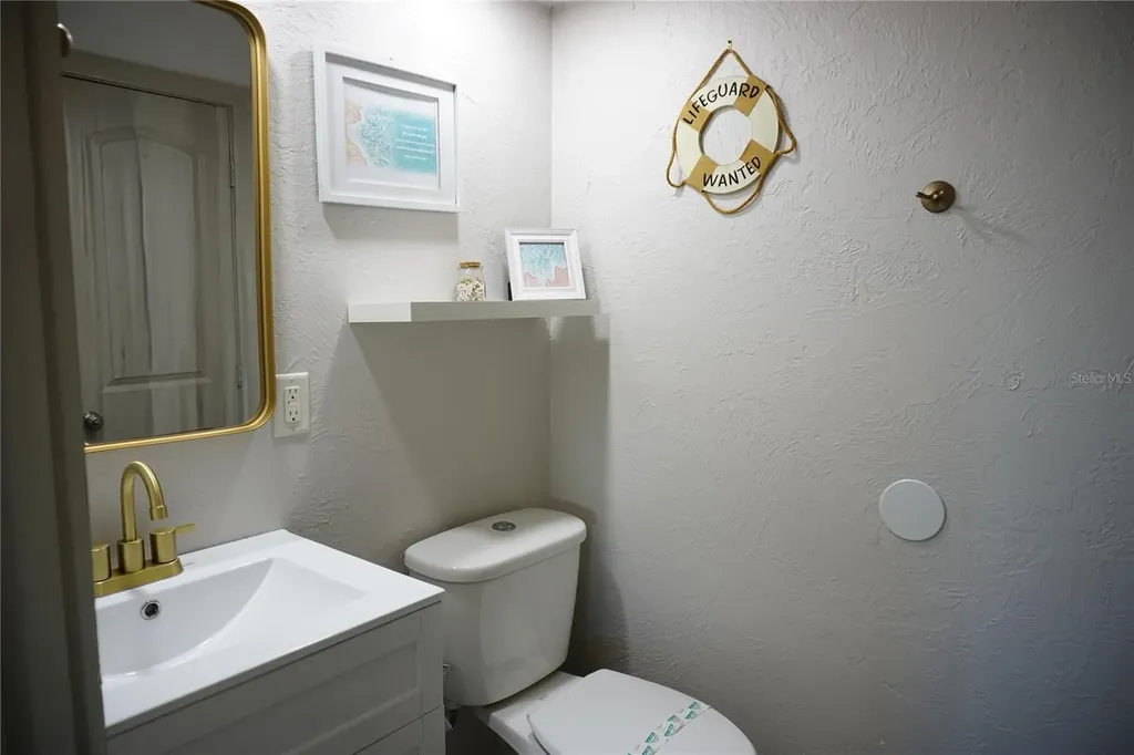 2504 Avenue B Bradenton Beach FL 34217