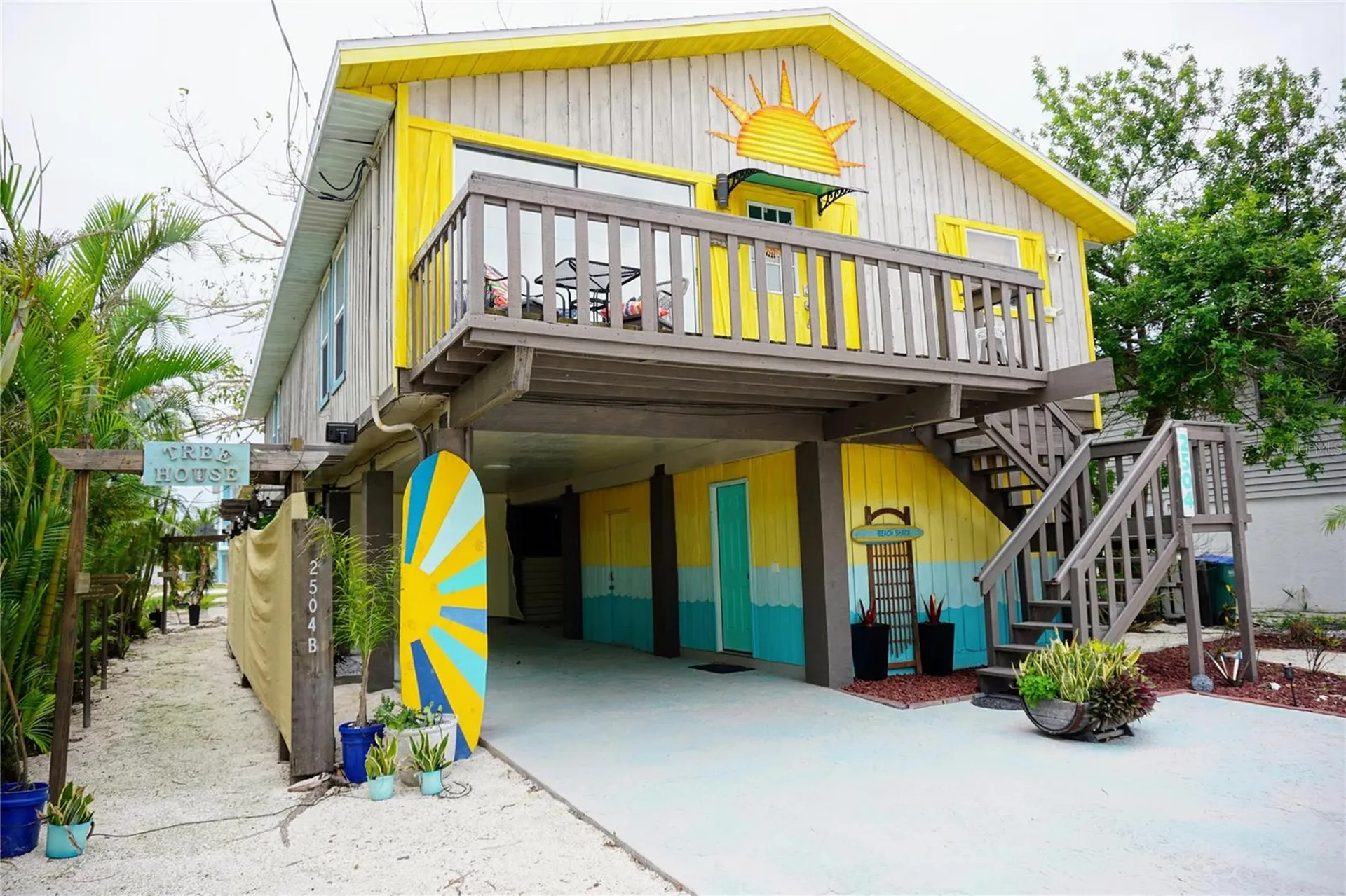 Bradenton Beach FL, 2504 Avenue B