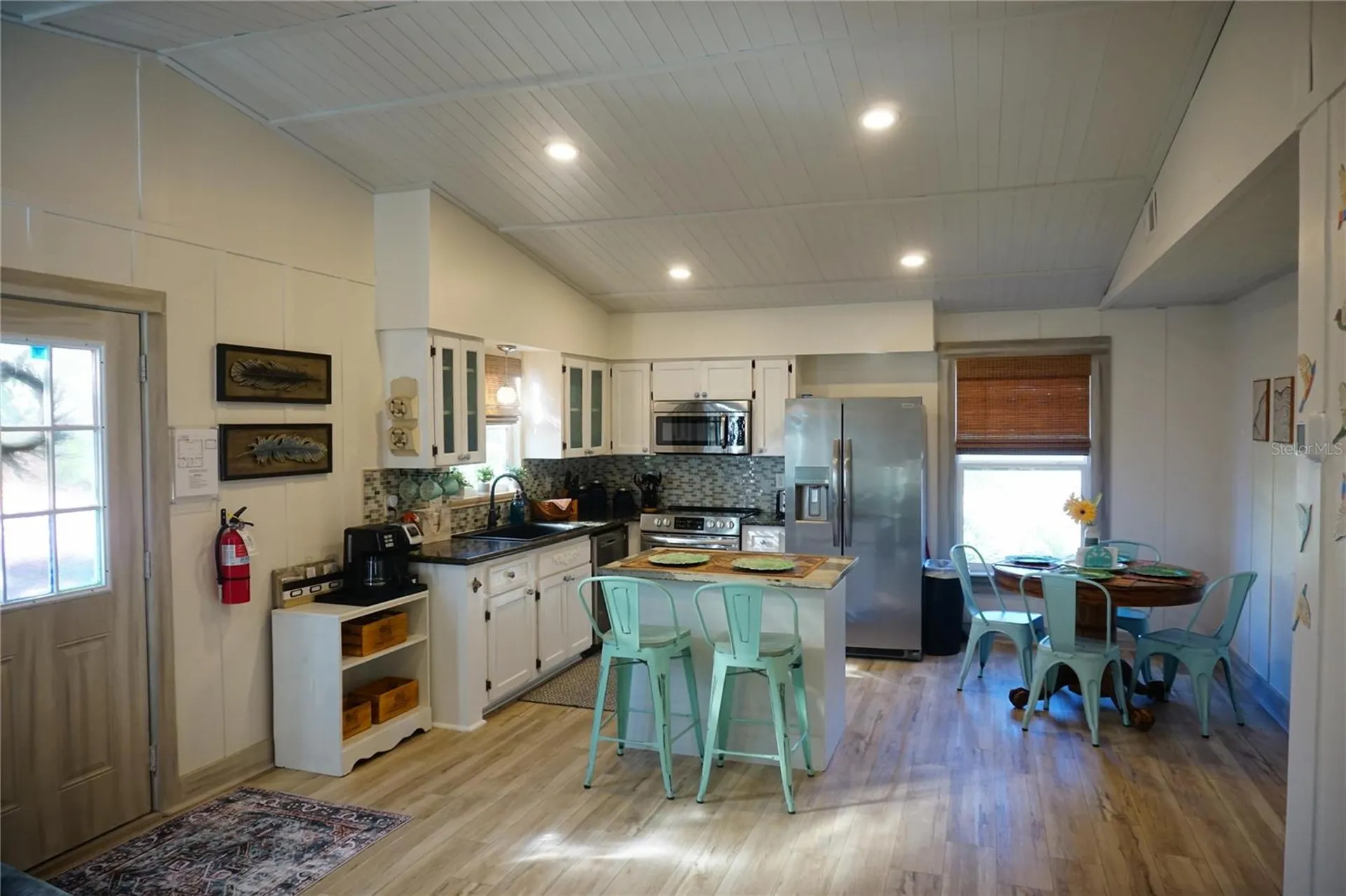 2504 Avenue B Bradenton Beach FL 34217