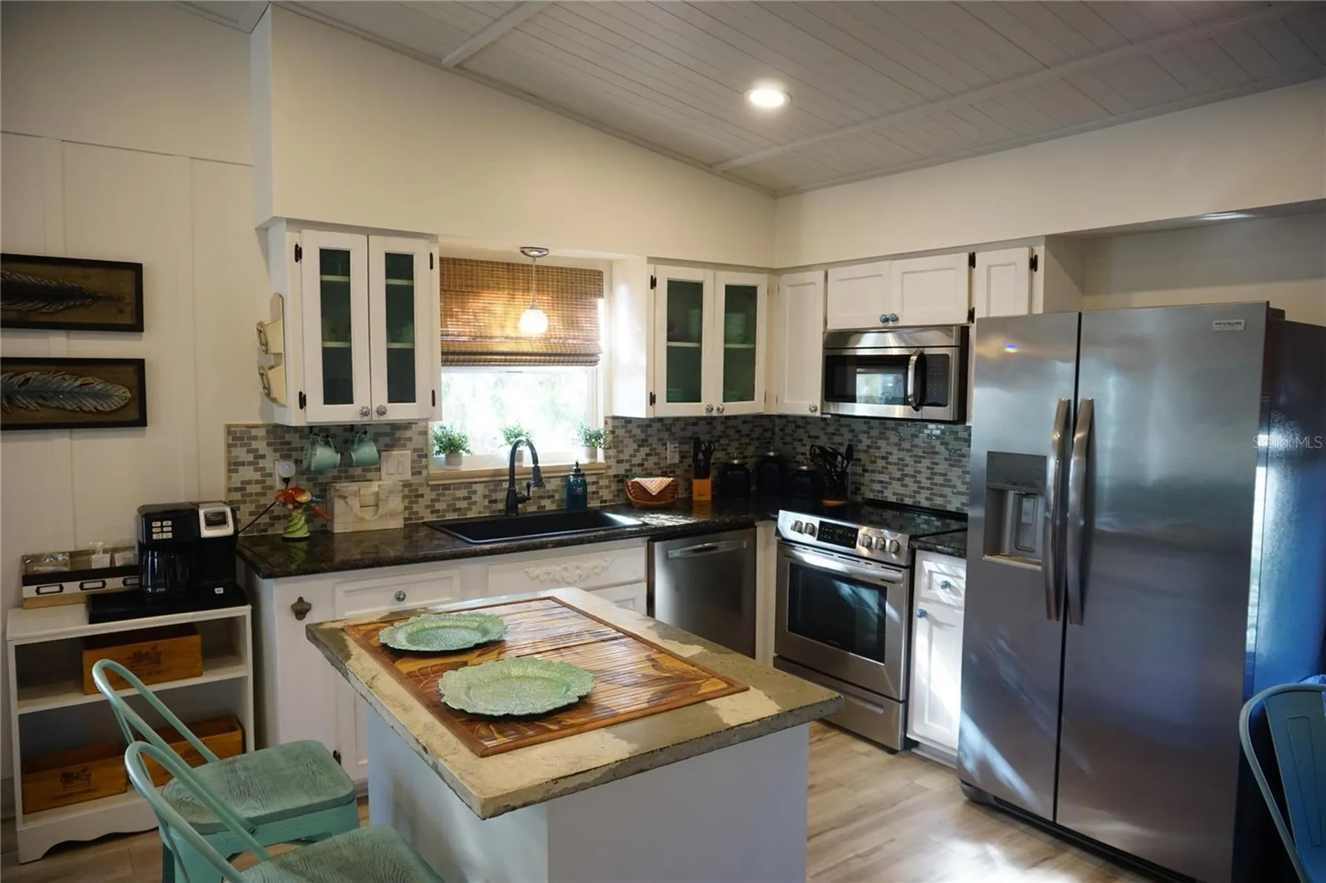 2504 Avenue B Bradenton Beach FL 34217