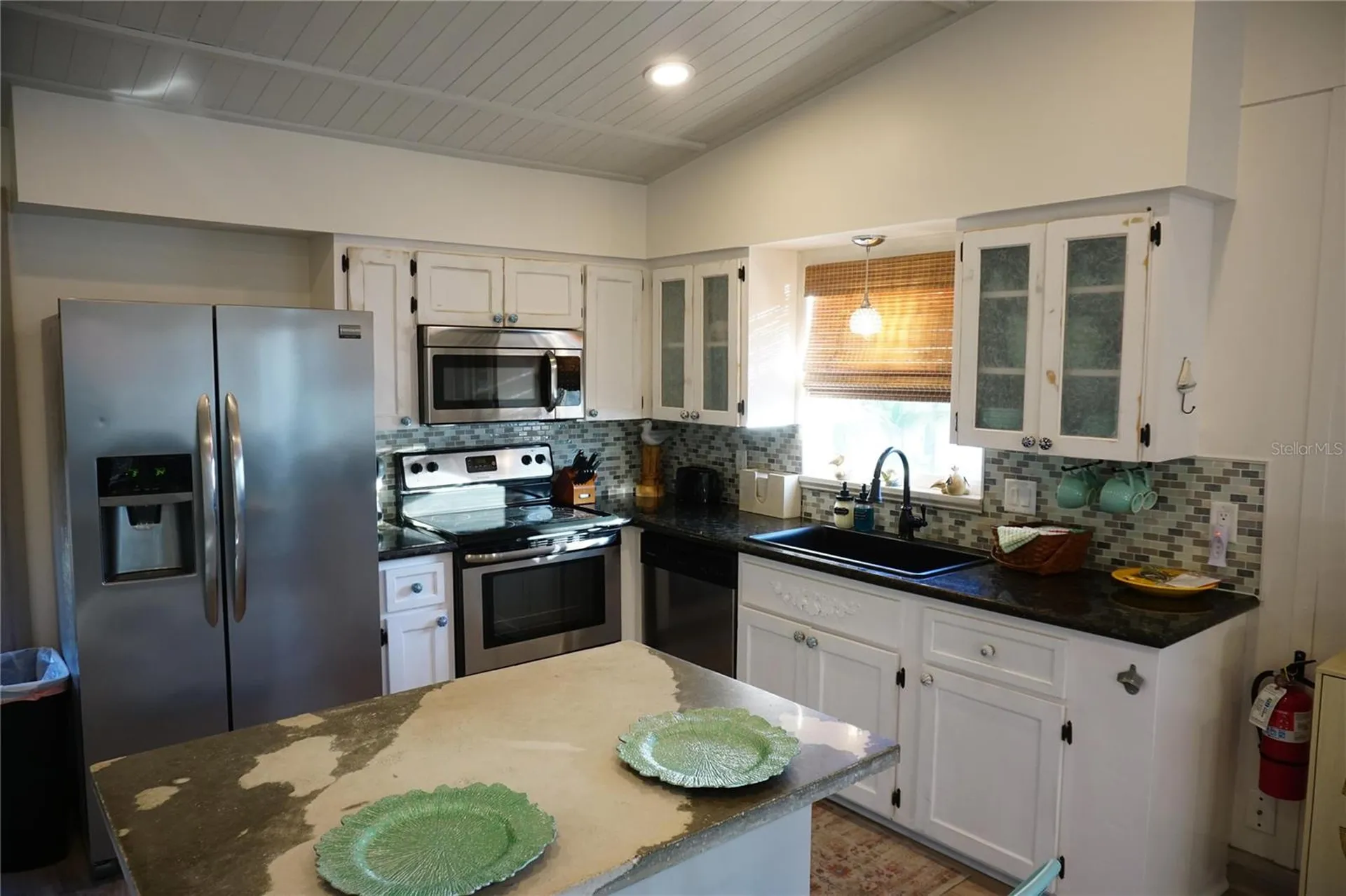 2504 Avenue B Bradenton Beach FL 34217