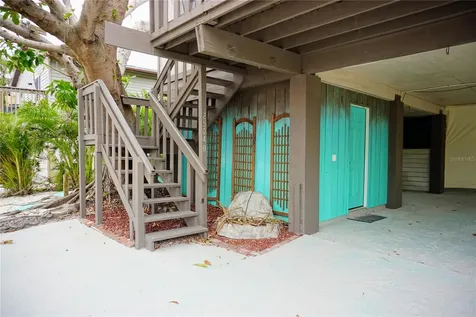2504 Avenue B Bradenton Beach FL 34217