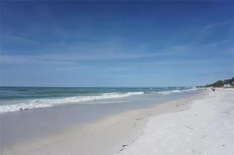 2504 Avenue B Bradenton Beach FL 34217