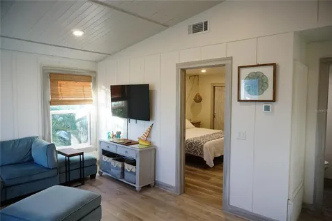 2504 Avenue B Bradenton Beach FL 34217